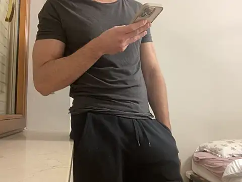 Snapshot of redflake chatting on November 17, 2025, 12:27 am redflake online show from November 17, 2025, 12:27 am