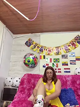 Snapshot of PamelaBoobs chatting on June 17, 2026, 7:48 pm PamelaBoobs online show from June 17, 2026, 7:48 pm