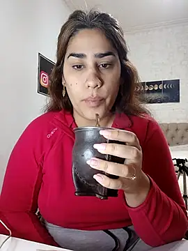 Snapshot of nahiarabiel33 chatting on May 16, 2026, 5:45 pm nahiarabiel33 online show from May 16, 2026, 5:45 pm