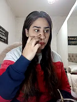 Snapshot of nahiarabiel33 chatting on June 27, 2026, 5:40 pm nahiarabiel33 online show from June 27, 2026, 5:40 pm