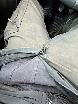 seulementme online show from December 15, 2025, 10:30 am