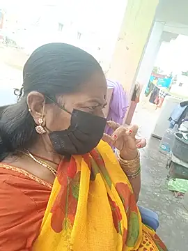 Snapshot of savithasree chatting on May 14, 2026, 8:21 am savithasree online show from May 14, 2026, 8:21 am