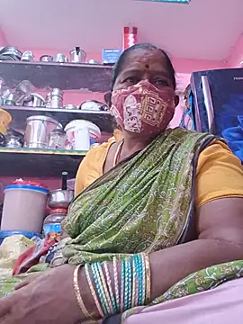 Snapshot of savithasree chatting on August 5, 2026, 8:28 am savithasree online show from August 5, 2026, 8:28 am
