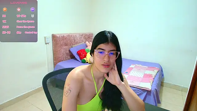 Kassandra 0304 online show from July 28, 2026, 1:32 pm