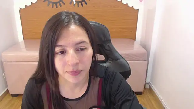 scarlett percy t online show from February 6, 2026, 7:39 pm