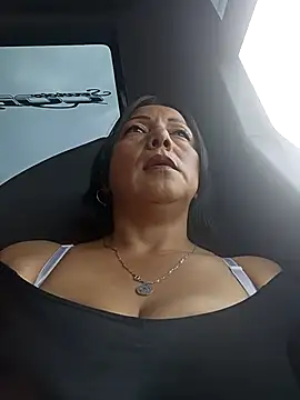 Snapshot of misshot_02 chatting on December 2, 2025, 7:09 pm misshot 02 online show from December 2, 2025, 7:09 pm