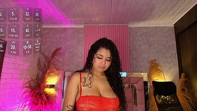 Snapshot of griselle_rousse chatting on June 15, 2026, 5:48 pm griselle rousse online show from June 15, 2026, 5:48 pm