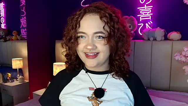  sarahRose online show from June 6, 2026, 3:55 am