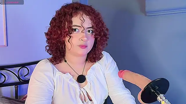  sarahRose online show from June 16, 2026, 7:38 pm