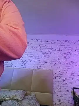 Snapshot of April_Kay chatting on November 29, 2025, 3:31 am April Kay online show from November 29, 2025, 3:31 am