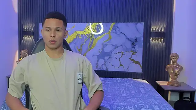 Liams18 online show from April 16, 2026, 3:40 am