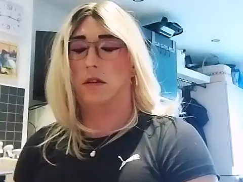 AgnesCross39 online show from July 5, 2026, 7:15 am