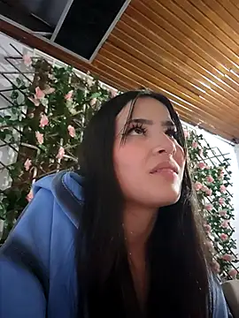 Snapshot of Celeste_Moretti chatting on November 12, 2025, 2:01 am Celeste Moretti online show from November 12, 2025, 2:01 am