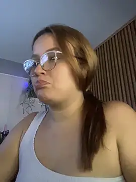 Snapshot of _sophia_sweet20 chatting on November 12, 2025, 1:33 pm sophia sweet20 online show from November 12, 2025, 1:33 pm