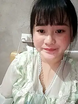 Snapshot of Anngela_18 chatting on November 11, 2025, 12:05 pm Anngela 18 online show from November 11, 2025, 12:05 pm