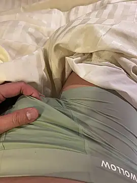 DX-tarotaron online show from April 3, 2026, 4:49 pm