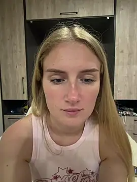 Snapshot of olliebells chatting on May 29, 2026, 6:06 pm olliebells online show from May 29, 2026, 6:06 pm