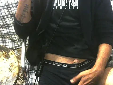 Snapshot of ellsaBunny chatting on November 17, 2025, 3:29 pm ellsaBunny online show from November 17, 2025, 3:29 pm