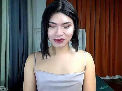 furry puss online show from May 4, 2026, 11:23 pm