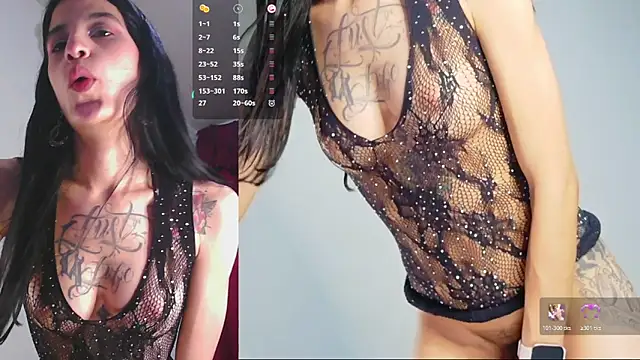 Snapshot of Petitedr3ams_ chatting on January 17, 2026, 7:13 am Petitedr3ams online show from January 17, 2026, 7:13 am