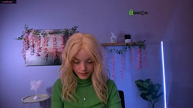 Snapshot of mia_starrr_ chatting on February 9, 2026, 9:08 pm mia starrr online show from February 9, 2026, 9:08 pm