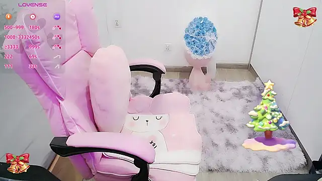 Snapshot of Fox_2k7 chatting on November 20, 2025, 1:28 am Fox 2k7 online show from November 20, 2025, 1:28 am