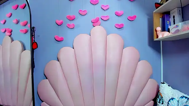 luci miller online show from March 17, 2026, 3:11 am