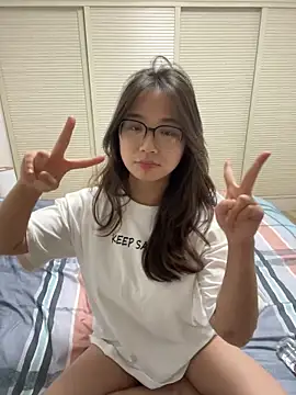 Hmm 0303 online show from February 12, 2026, 3:51 pm