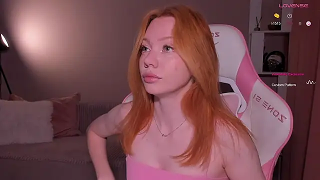 Elisahsthetics online show from May 10, 2026, 11:54 pm