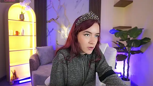 TessaaFox online show from March 11, 2026, 12:33 pm