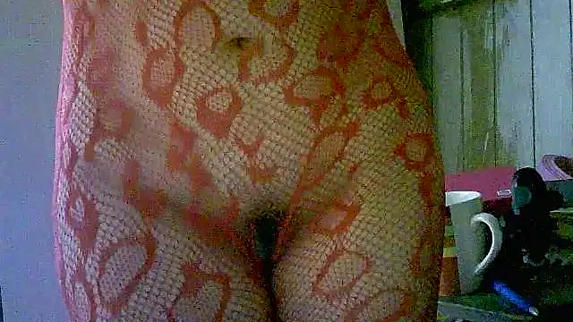 Zulreyna online show from February 18, 2026, 2:51 am