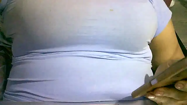 Snapshot of Zulreyna chatting on August 8, 2026, 4:58 am Zulreyna online show from August 8, 2026, 4:58 am
