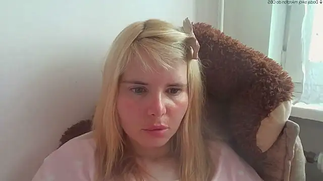 HornyElena online show from June 3, 2026, 3:17 pm