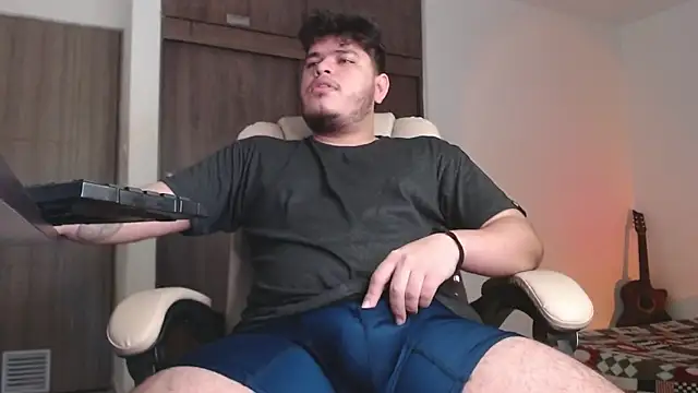 Snapshot of Dante_Bonett chatting on November 10, 2025, 9:36 pm Dante Bonett online show from November 10, 2025, 9:36 pm