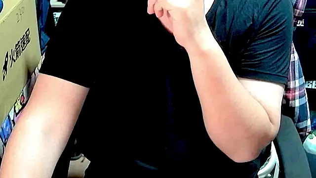 kk05483 online show from March 1, 2026, 6:32 pm