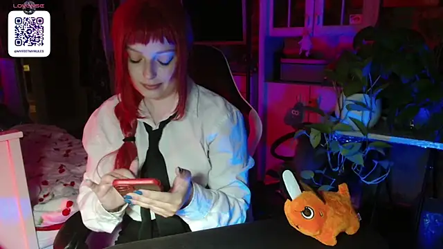 Snapshot of dominyantrix chatting on June 19, 2026, 9:29 pm dominyantrix online show from June 19, 2026, 9:29 pm
