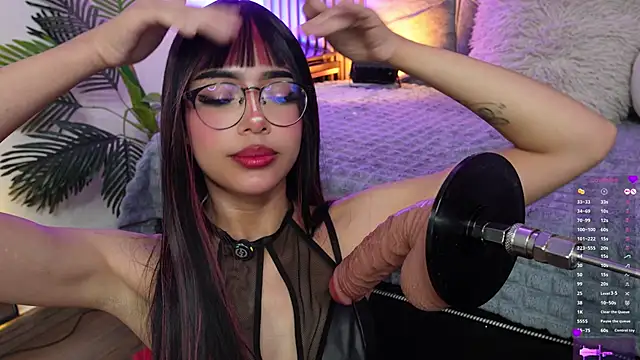 Snapshot of _ViolletteNoir_ chatting on June 11, 2026, 8:51 pm ViolletteNoir online show from June 11, 2026, 8:51 pm