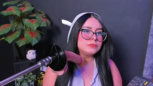 Amy whittee online show from July 1, 2026, 3:41 am