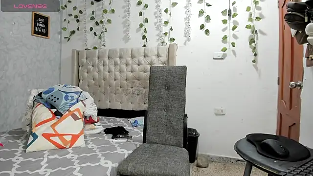 Marycurvyhot online show from May 24, 2026, 7:52 pm
