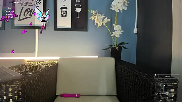 Snapshot of ScarlettSinclairr chatting on November 19, 2025, 11:54 am ScarlettSinclairr online show from November 19, 2025, 11:54 am