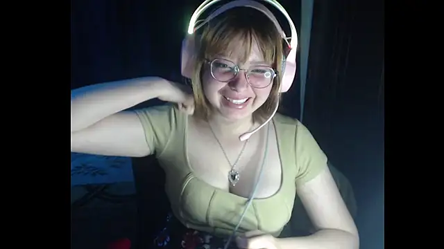 Snapshot of Michi_sauria1 chatting on November 27, 2025, 3:41 am Michi sauria1 online show from November 27, 2025, 3:41 am