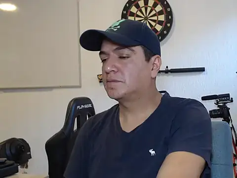 yayo 33 online show from November 7, 2025, 9:04 pm