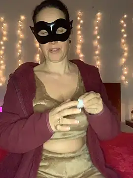 Snapshot of massagistahotbrunette chatting on January 16, 2026, 9:52 pm massagistahotbrunette online show from January 16, 2026, 9:52 pm