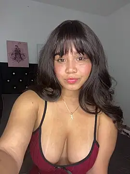 LoliitaBennett online show from January 14, 2026, 5:57 am