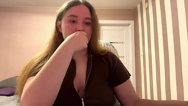 BabyBlissxx online show from April 27, 2026, 9:57 pm