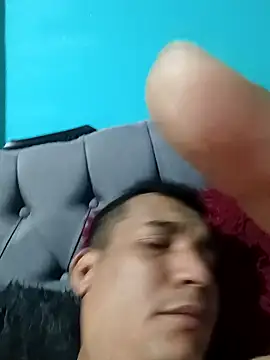 Snapshot of Loquillopajero chatting on March 3, 2026, 12:11 pm Loquillopajero online show from March 3, 2026, 12:11 pm