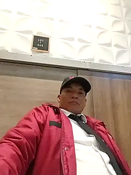 Snapshot of Loquillopajero chatting on March 14, 2026, 3:34 am Loquillopajero online show from March 14, 2026, 3:34 am