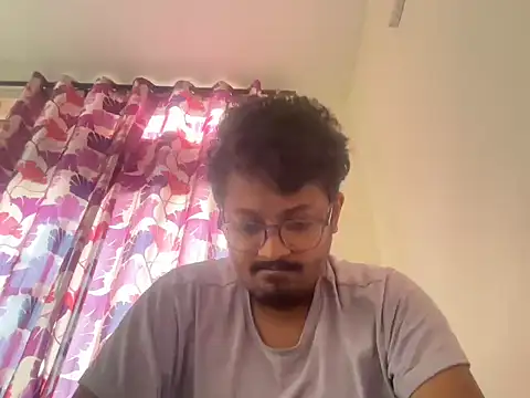 Snapshot of Your_yash2 chatting on June 7, 2026, 12:42 pm Your yash2 online show from June 7, 2026, 12:42 pm