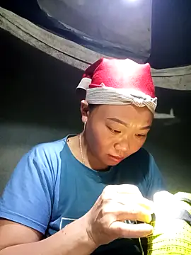 Snapshot of susunini chatting on November 17, 2025, 10:15 pm susunini online show from November 17, 2025, 10:15 pm