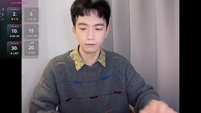 Snapshot of CouplingCry chatting on December 21, 2025, 10:11 am CouplingCry online show from December 21, 2025, 10:11 am